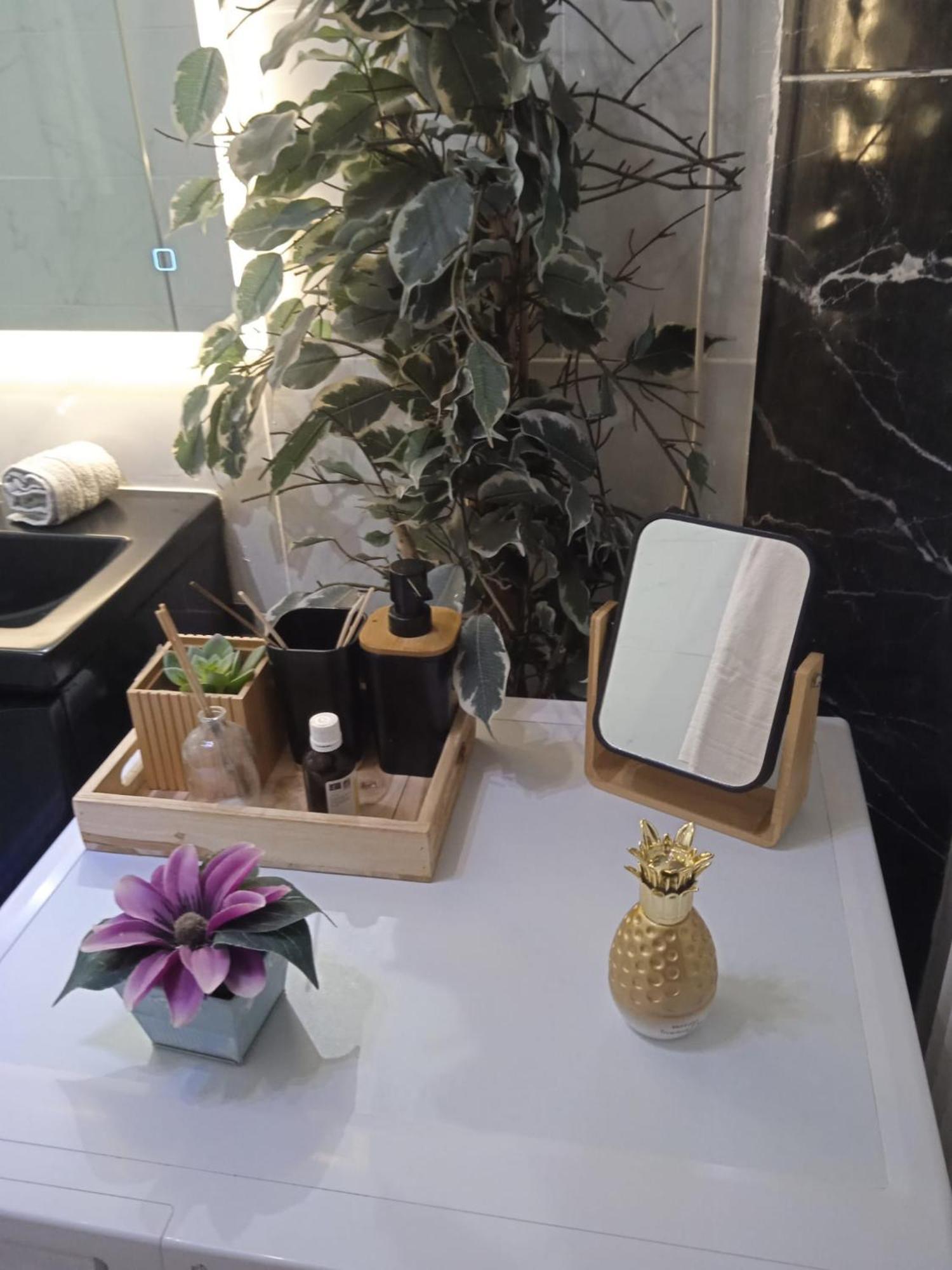 Tout Confort - Clim- Salle De Bain Commune Νιμ Εξωτερικό φωτογραφία